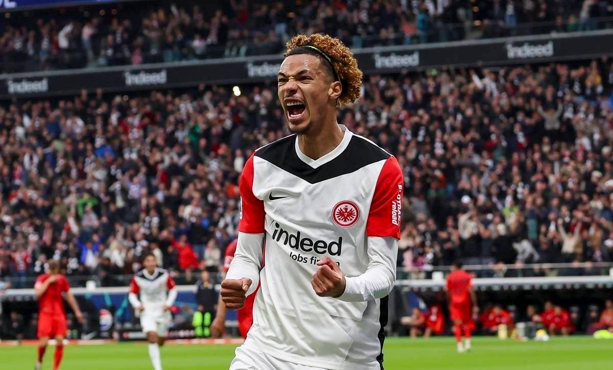 关于美因茨遭遇德甲客场惨败，遗憾错失胜利机会的信息