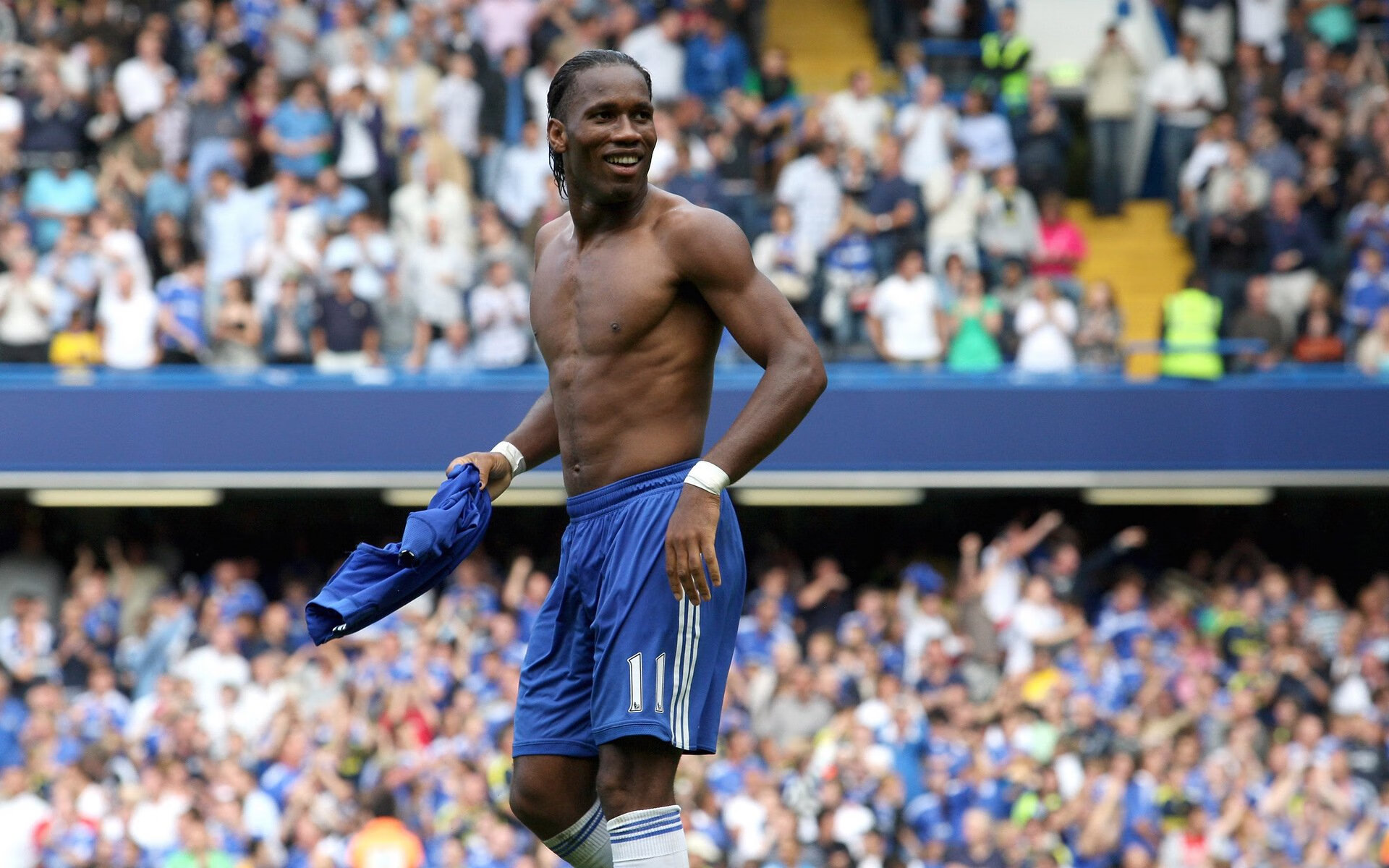 开云官网-北非德比见证历史性时刻，摩洛哥战术完胜突尼斯，伊布个人艺术照亮赛场